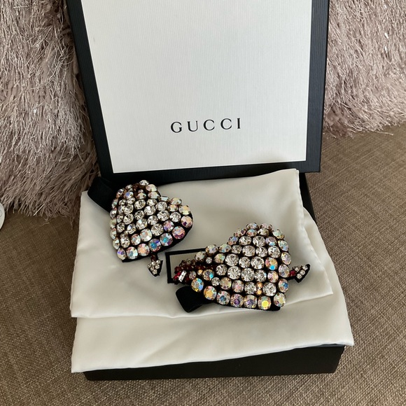 GUCCI Virginia with Removable Crystal Hearts Pumps - Picture 9 of 9